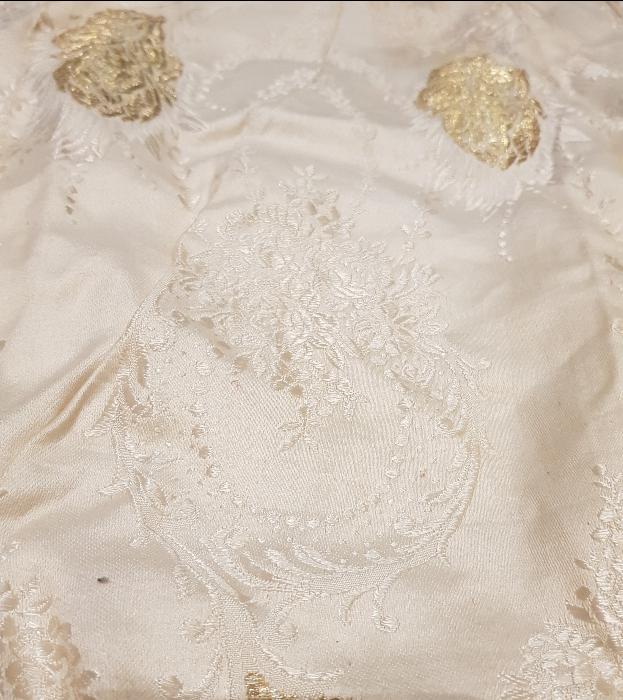 OSMANLI DÖNEMİ ALTIN SIRMA İŞÇİLİKLİ NİŞAN ELBİSESİ