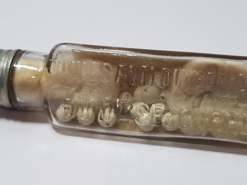 ECZA TARİHİ - İLAÇ ŞİŞESİ