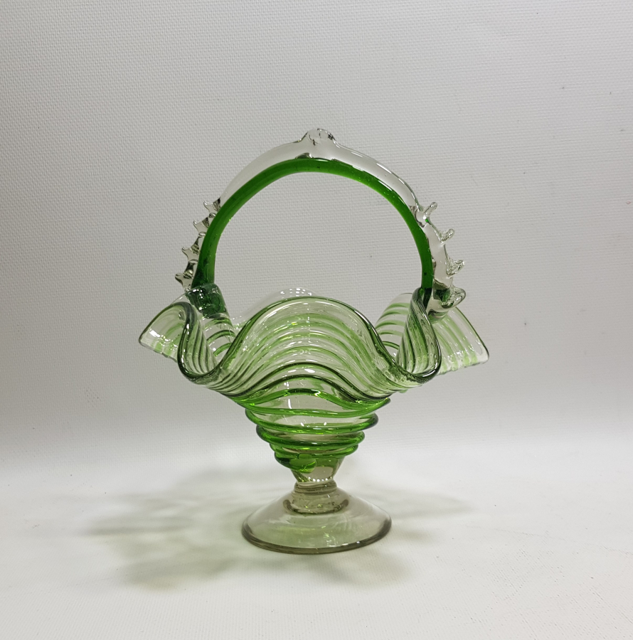 ÜFLEME CAMDAN MAMUL KOPARMA İŞÇİLİKLİ ANTİKA BAYRAM ŞEKERLİĞİ