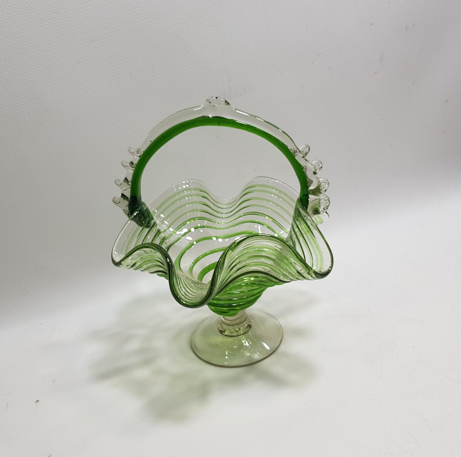 ÜFLEME CAMDAN MAMUL KOPARMA İŞÇİLİKLİ ANTİKA BAYRAM ŞEKERLİĞİ