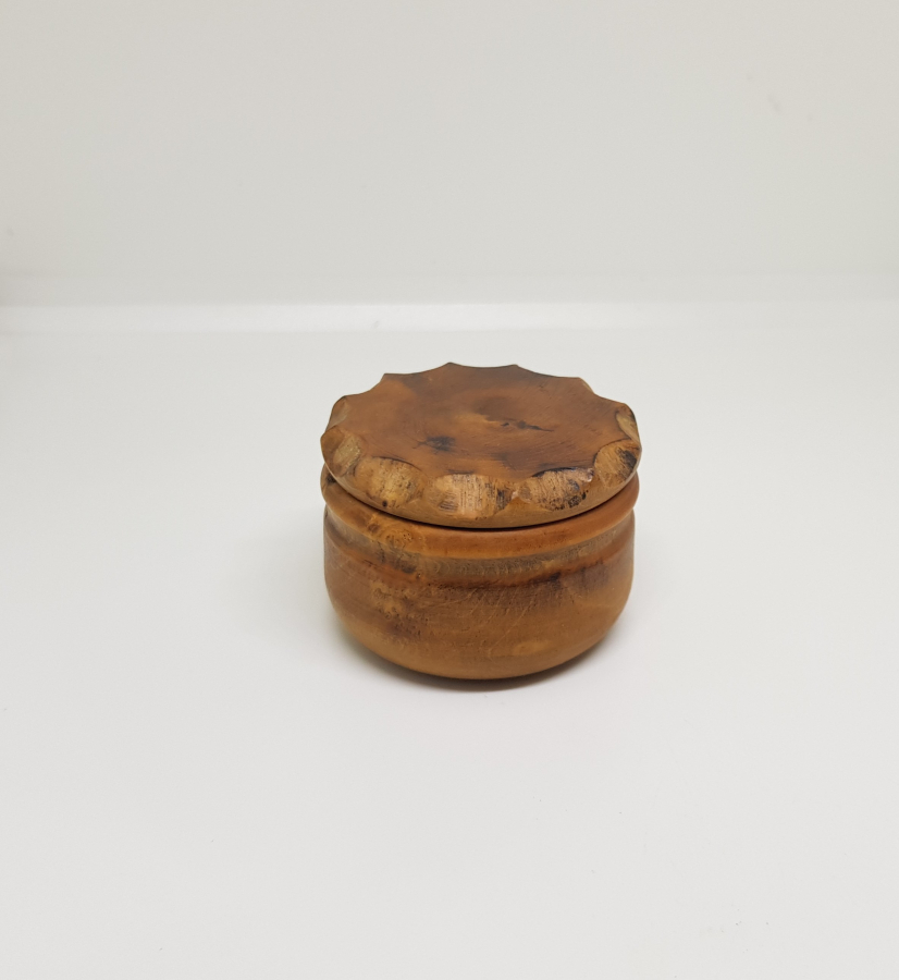 KAPAĞI TESLİM TAŞI FORMUNDA YAPILMIŞ OSMANLI DÖNEMİ ÇOK NADİR KAPAKLI BEKTAŞİ İŞİ ŞİMŞİR SAKIZLIK