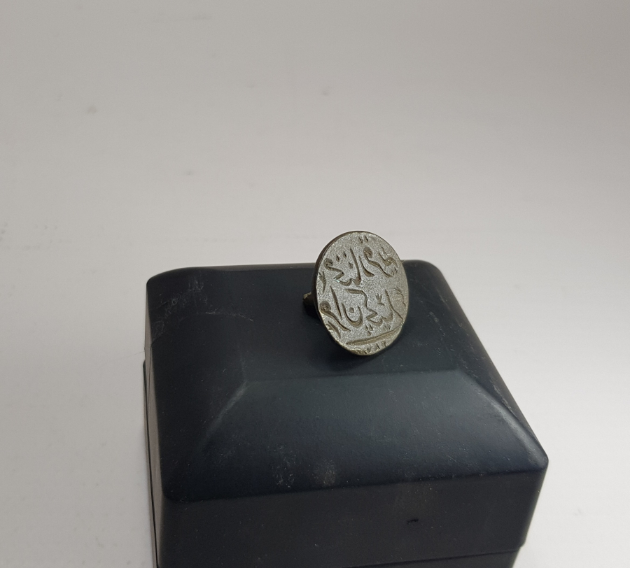 OSMANLI DÖNEMİ HAKKAK İŞİ YÜKSEK YAZI KALİTESİNDE EL KAZIMA BRONZ MUHTAR MÜHRÜ