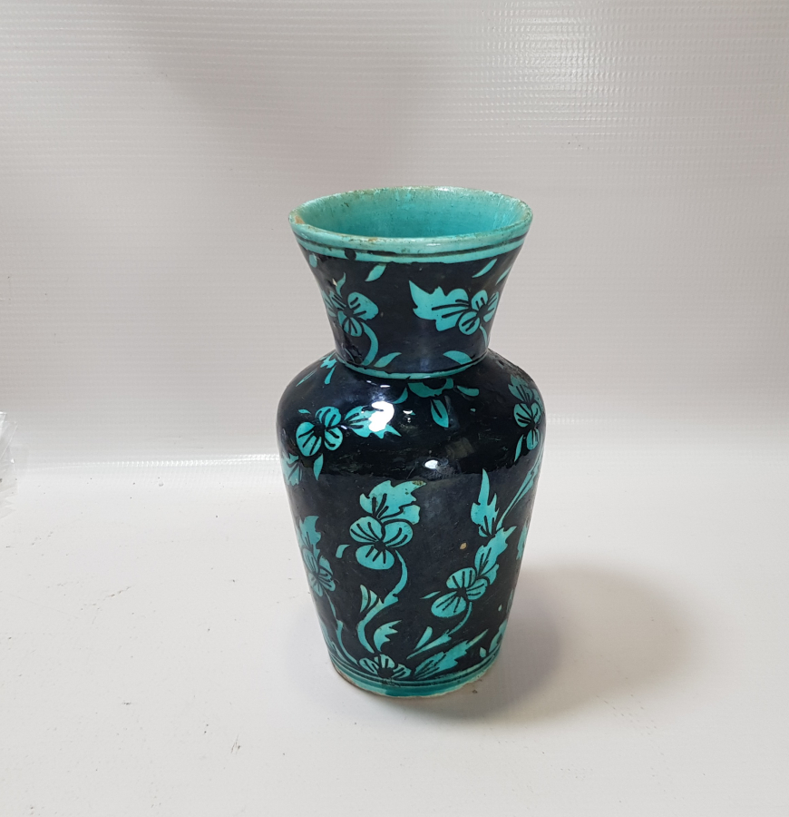 OSMANLI DÖNEMİ NADİR RENKTE İZNİK ÇİNİ VAZO