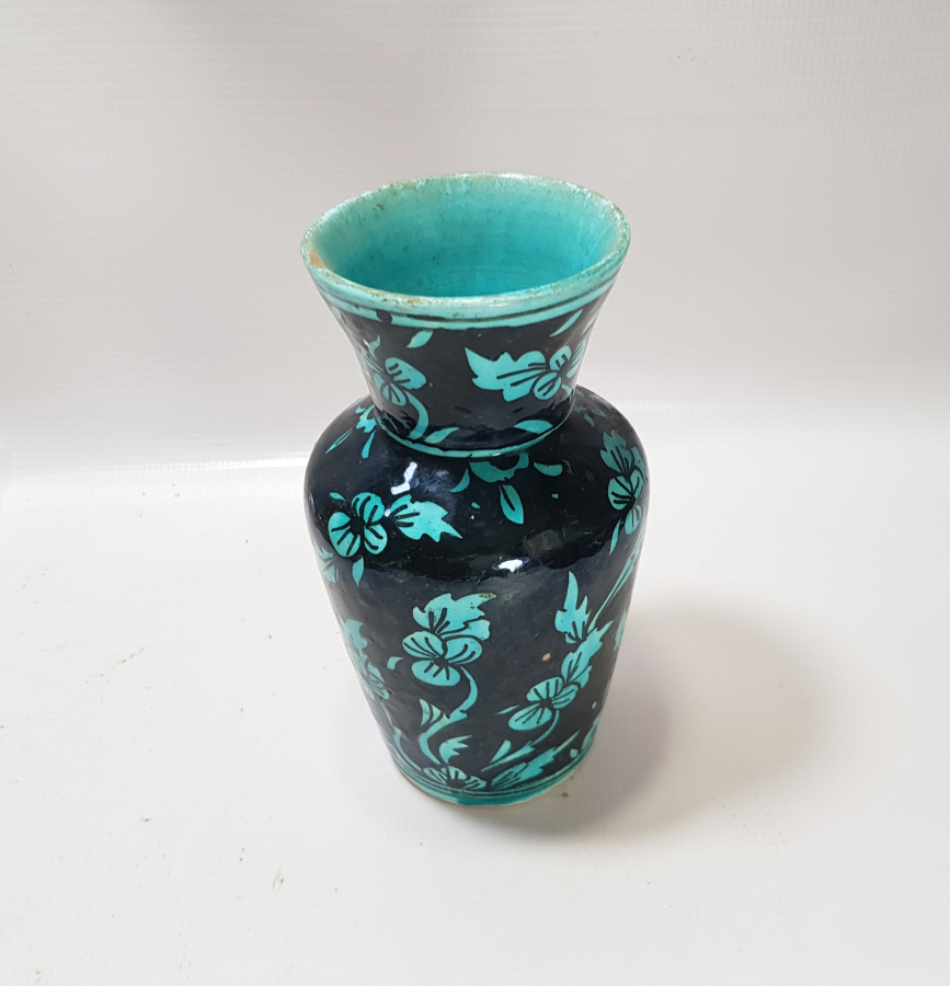 OSMANLI DÖNEMİ NADİR RENKTE İZNİK ÇİNİ VAZO