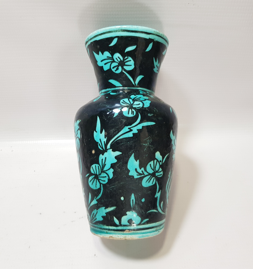 OSMANLI DÖNEMİ NADİR RENKTE İZNİK ÇİNİ VAZO