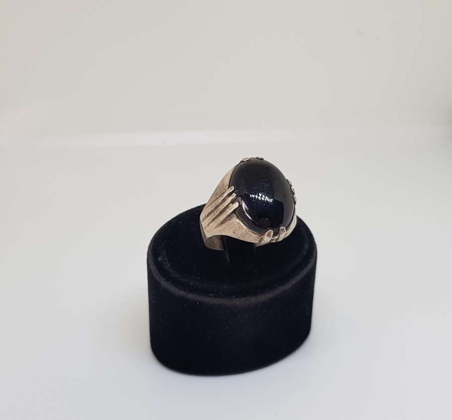 ÜZERİ DOĞAL TAŞLI ERKEK YÜZÜĞÜ