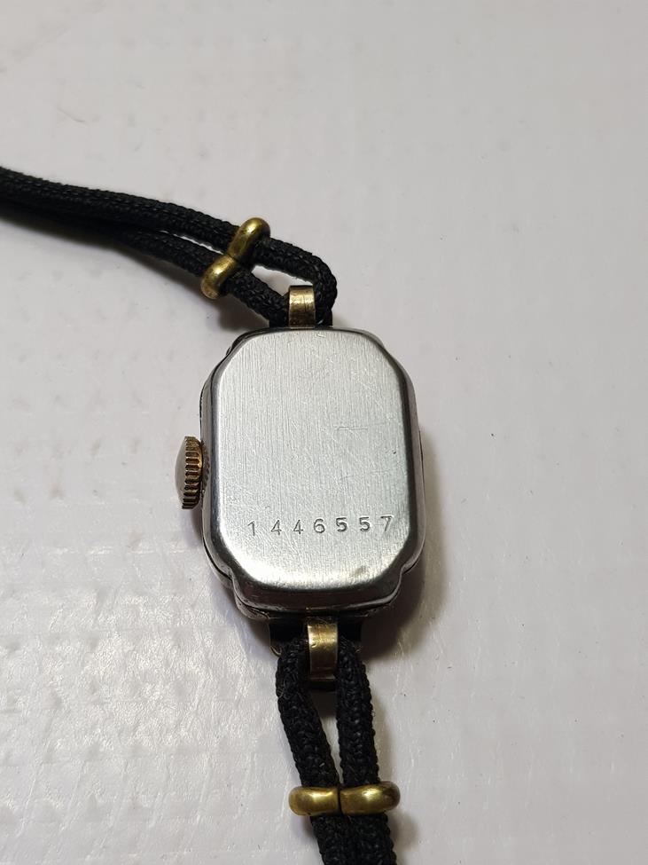 ANTİKA ALTIN KAPLAMA KURMALI BAYAN KOL SAATİ