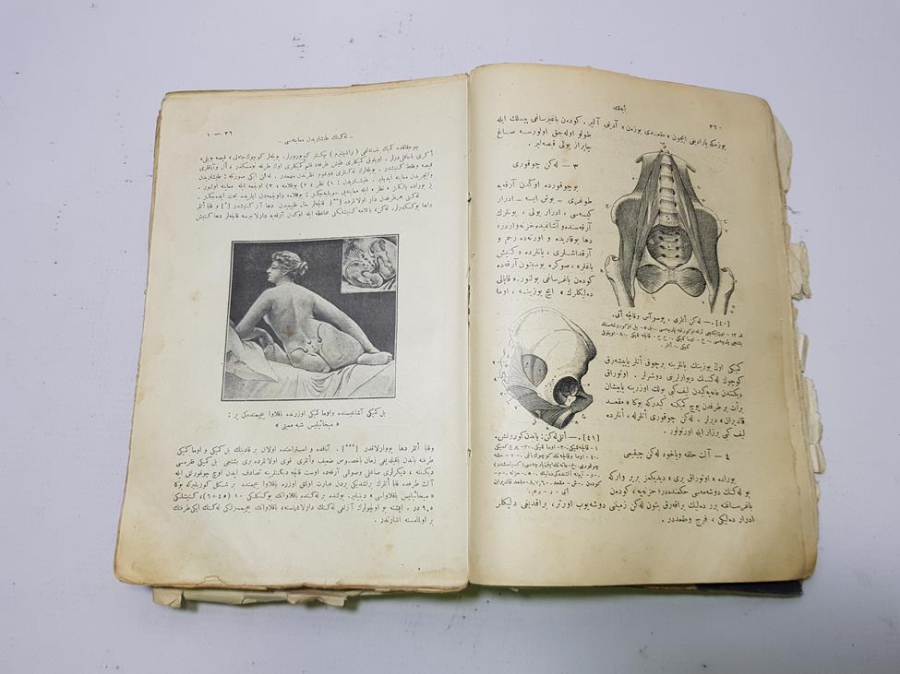 OSMANLICA BOL RESİMLİ ÇOK NADİR EBELİK KİTABI