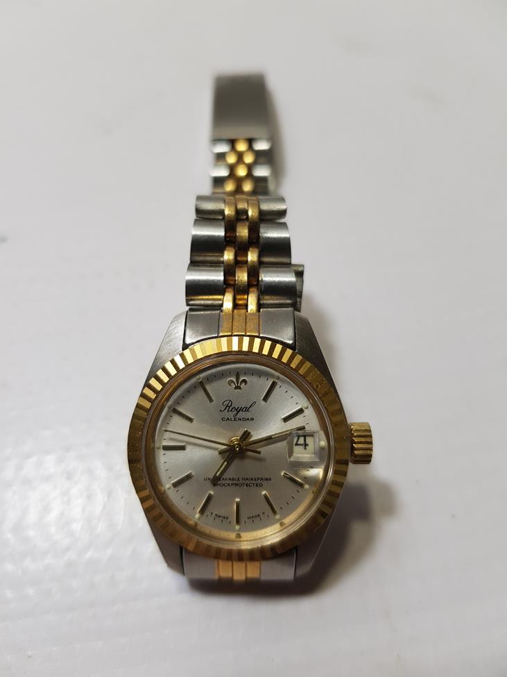 ROYAL MARKA TAKVİMLİ KURMALI BAYAN KOL SAATİ