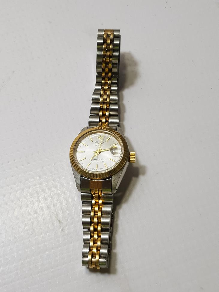 ROYAL MARKA TAKVİMLİ KURMALI BAYAN KOL SAATİ