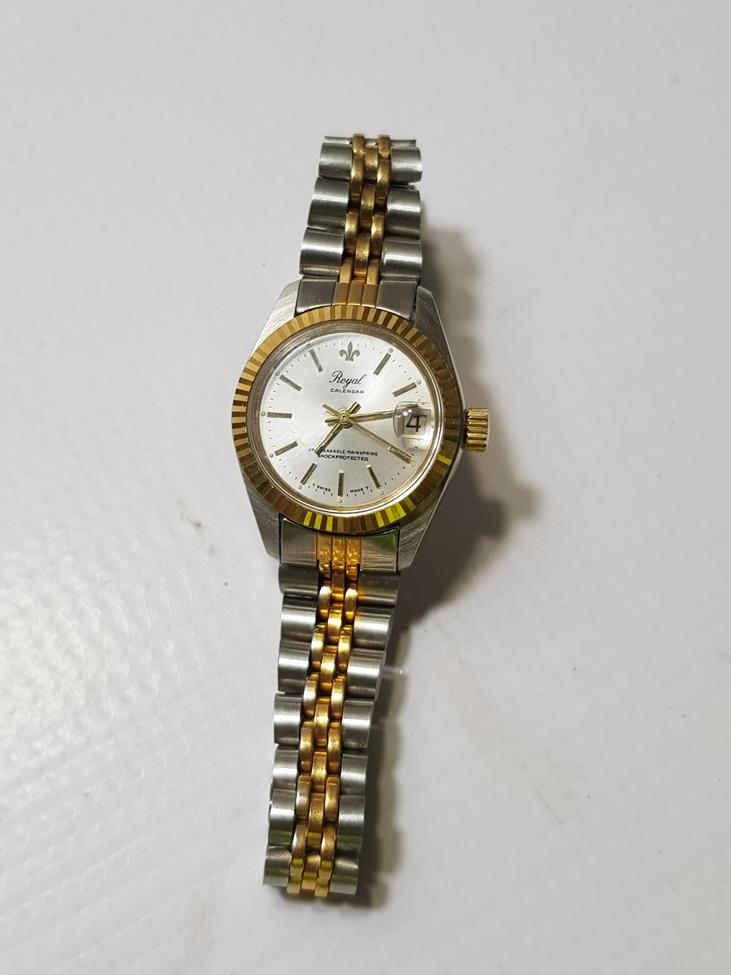 ROYAL MARKA TAKVİMLİ KURMALI BAYAN KOL SAATİ