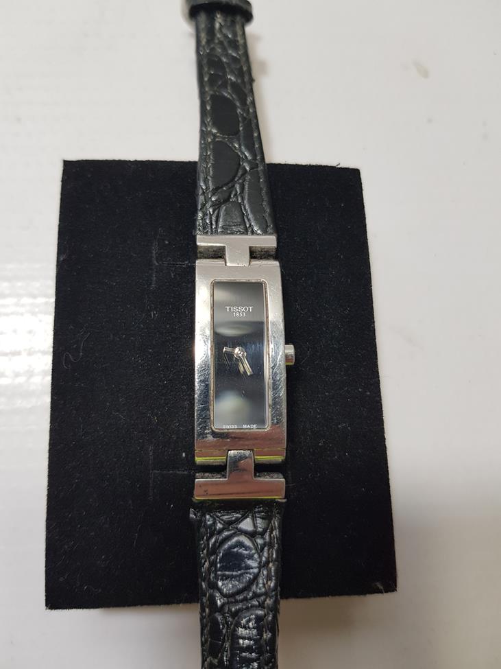 TISSOT MARKA KURMALI BAYAN KOL SAATİ