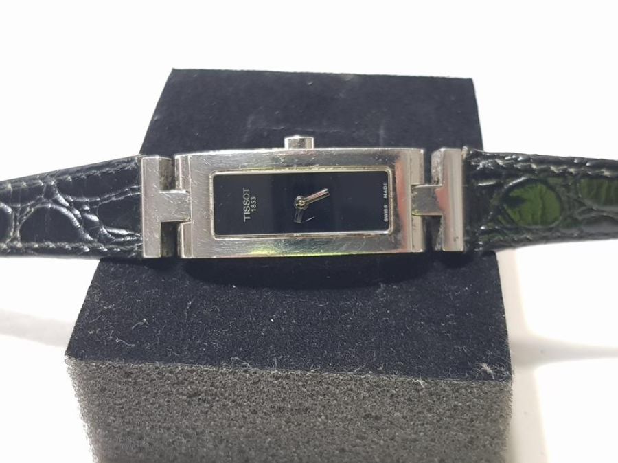 TISSOT MARKA KURMALI BAYAN KOL SAATİ