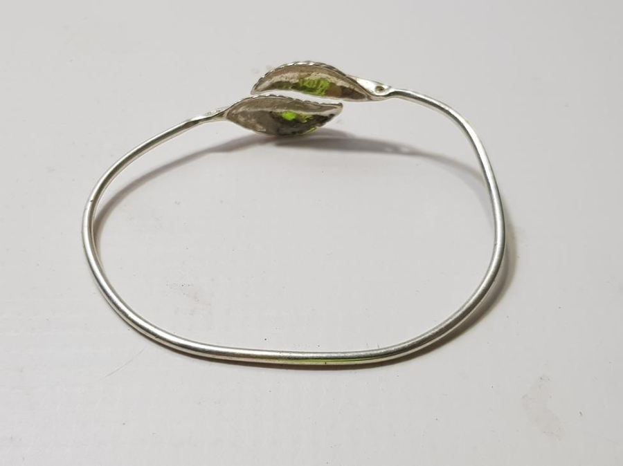 YAPRAKFORMLU GÜMÜŞ BİLEZİK