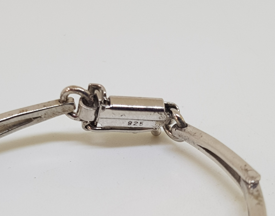 PIRLANTA TAŞLAR İLE SÜSLÜ BİLEKLİK