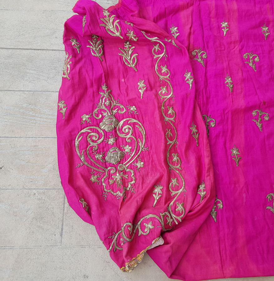 OSMANLI DÖNEMİ SIRMA İŞÇİLİKLİ ŞALVAR CEPKEN TAKIMI