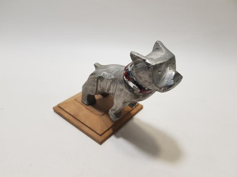 ANTİKA MACK KAMYON AMBLEMİ