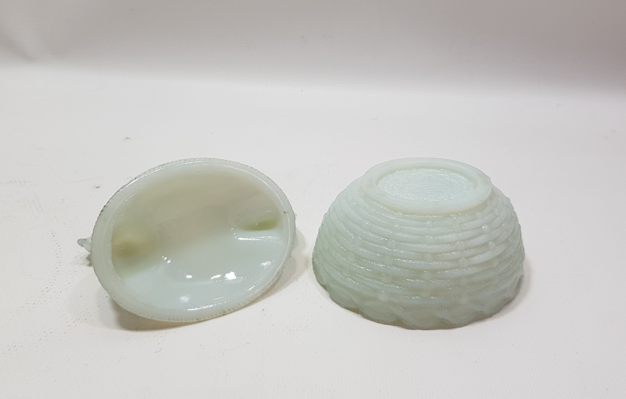 YUMURTLAYAN TAVUK TEMALI MİNİ OPAL ŞEKERLİK