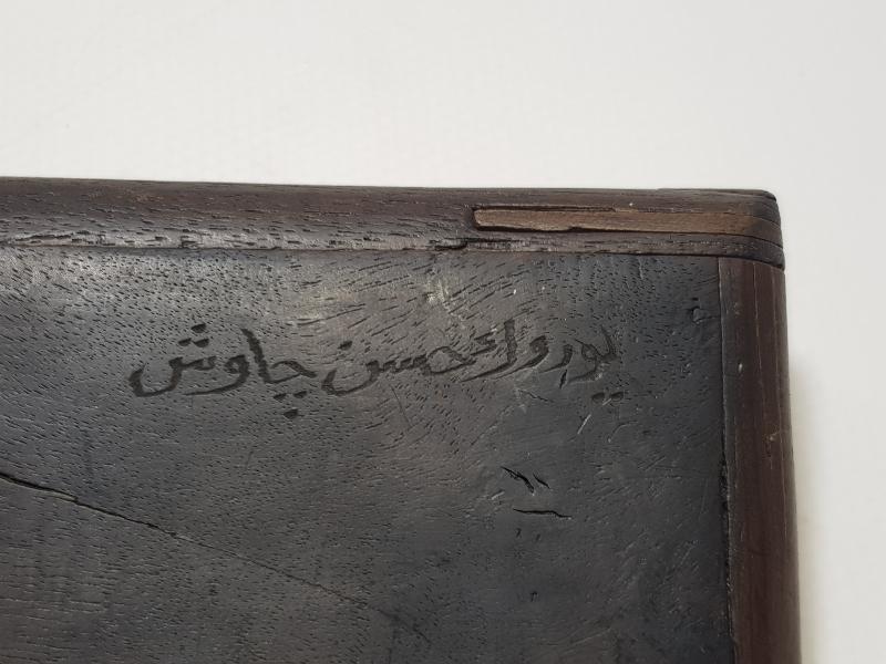 OSMANLI DEVLET ARMALI VE OSMANLICA YAZILI ESARET İŞİ AHŞAP TABAKA