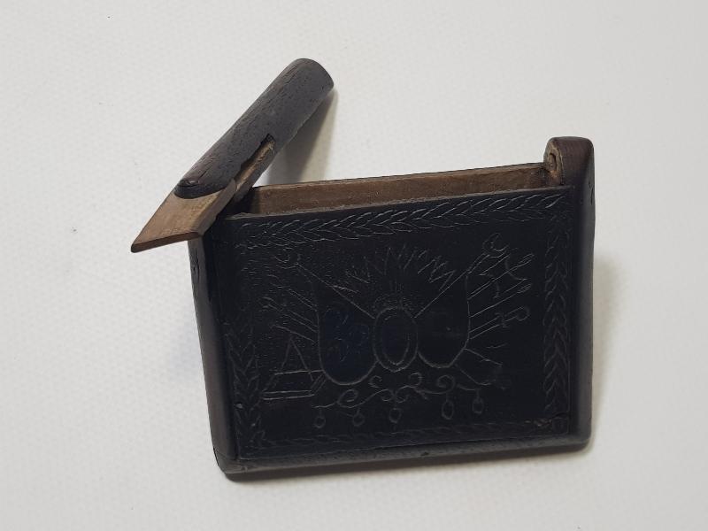 OSMANLI DEVLET ARMALI VE OSMANLICA YAZILI ESARET İŞİ AHŞAP TABAKA