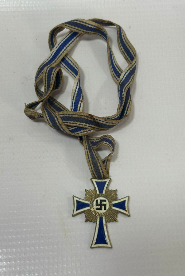 1939 NAZİ ALMAN ANNELİK ŞEREF MADALYASI VE BERATI
