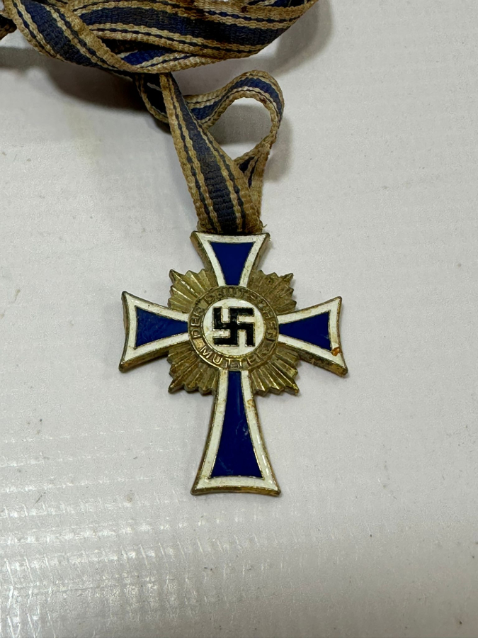 1939 NAZİ ALMAN ANNELİK ŞEREF MADALYASI VE BERATI
