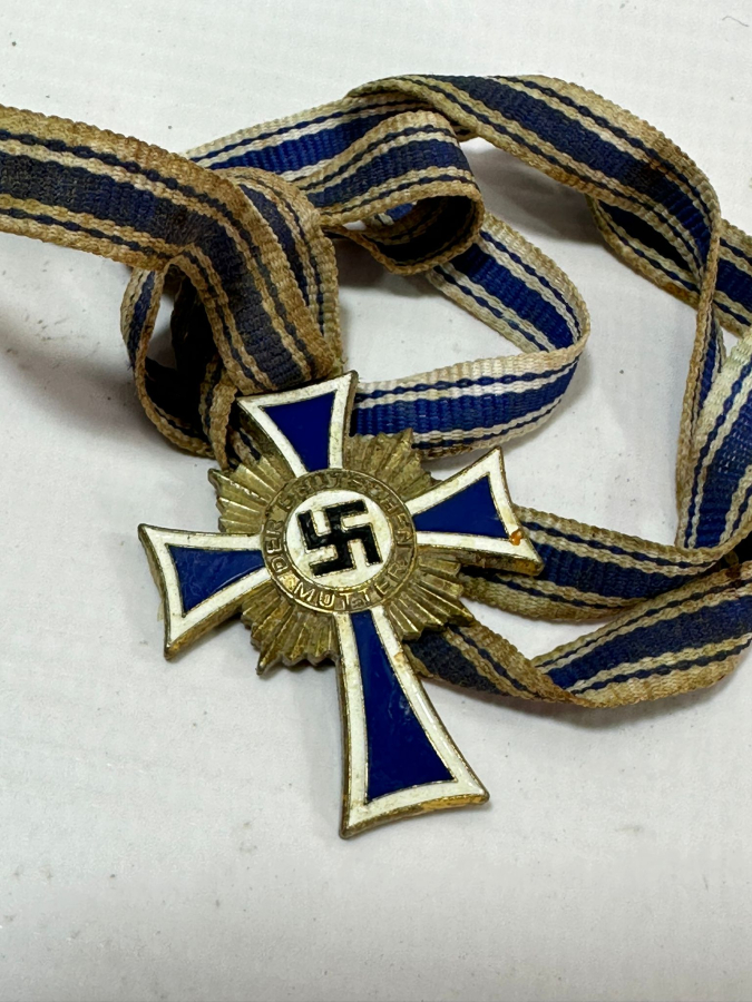 1939 NAZİ ALMAN ANNELİK ŞEREF MADALYASI VE BERATI