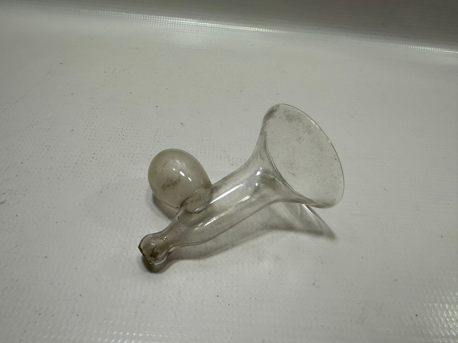 TIP TARİHİ: ANTİKA ANNE SÜTÜ POMPASI