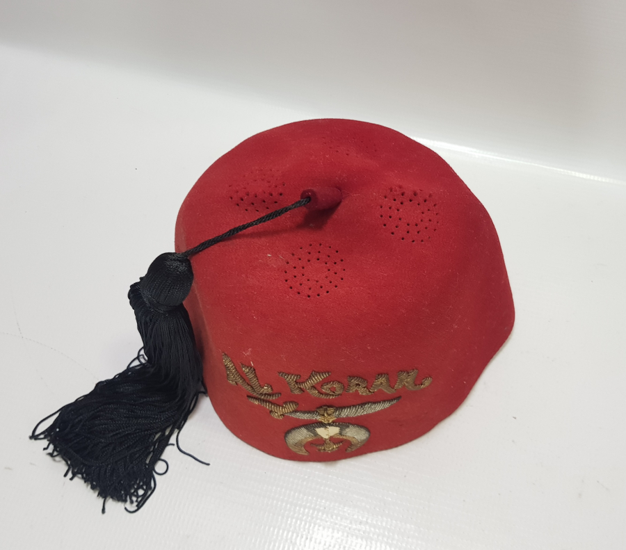 OSMANLI DÖNEMİ ÇOK NADİR EL KORAN İSİMLİ MASON CEMİYETİNE AİT TÖREN FESİ