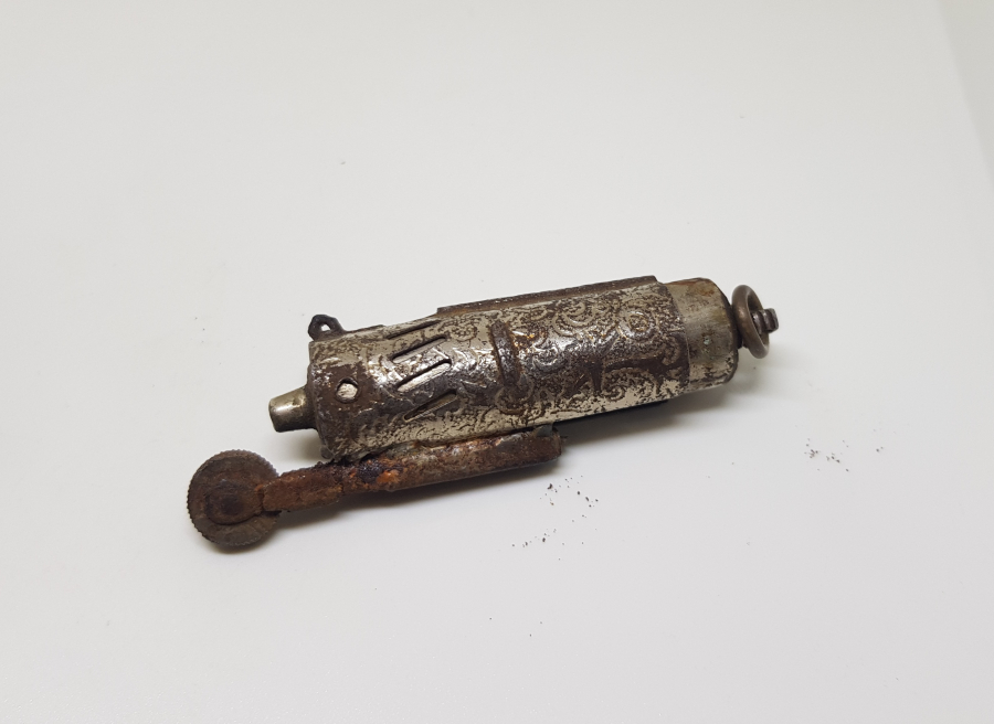 OSMANLI DÖNEMİ NADİR FORMDA SUBAY ÇAKMAĞI