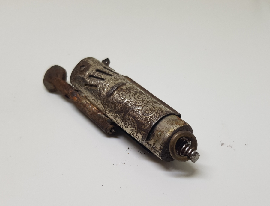 OSMANLI DÖNEMİ NADİR FORMDA SUBAY ÇAKMAĞI