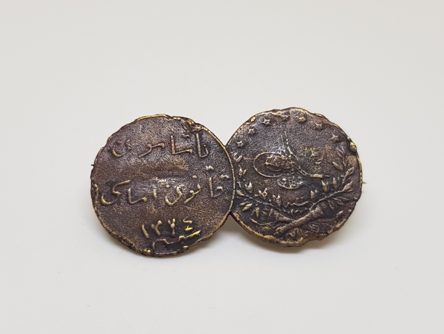 2. MEŞRUTİYET DÖNEMİ OSMANLICA YAŞASIN KANUNU ESASİ YAZILI ÇOK NADİR BROŞ