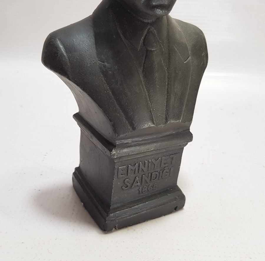 ATATÜRK HEYKELLİ EMNİYET SANDIĞI KUMBARA