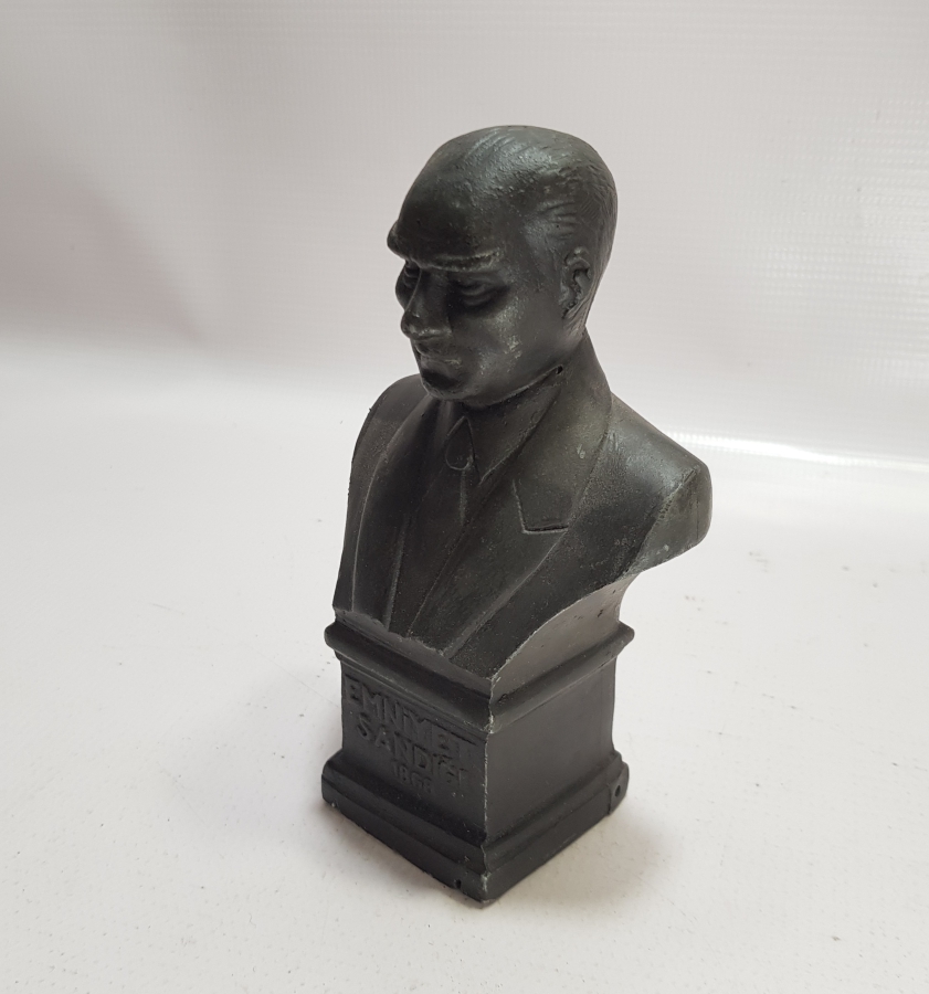 ATATÜRK HEYKELLİ EMNİYET SANDIĞI KUMBARA