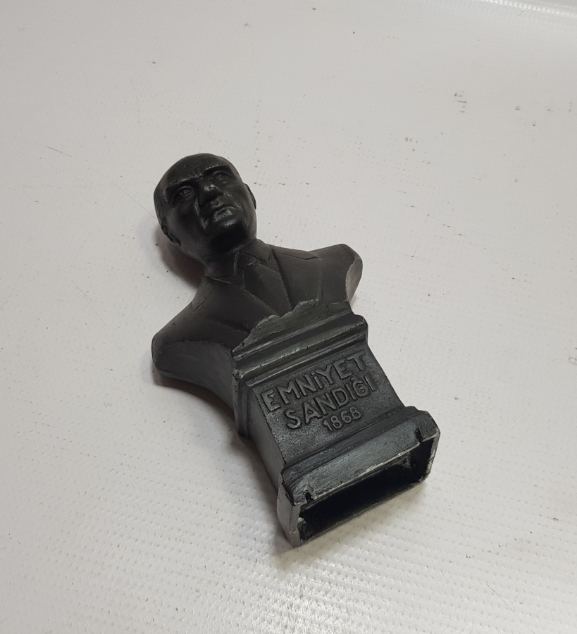 ATATÜRK HEYKELLİ EMNİYET SANDIĞI KUMBARA