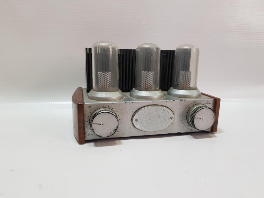 FARKLI FORMDA RETRO LAMBALI RADYO