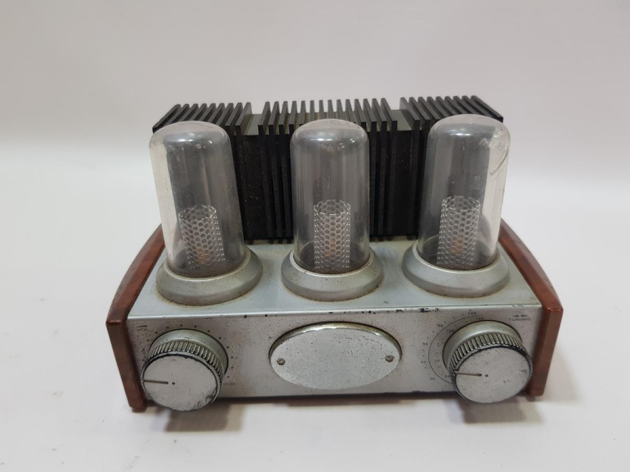 FARKLI FORMDA RETRO LAMBALI RADYO