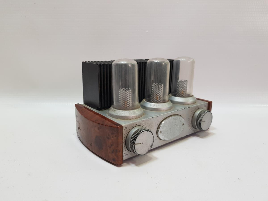 FARKLI FORMDA RETRO LAMBALI RADYO