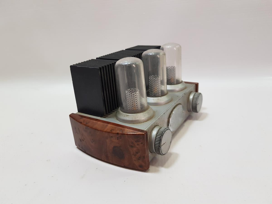 FARKLI FORMDA RETRO LAMBALI RADYO