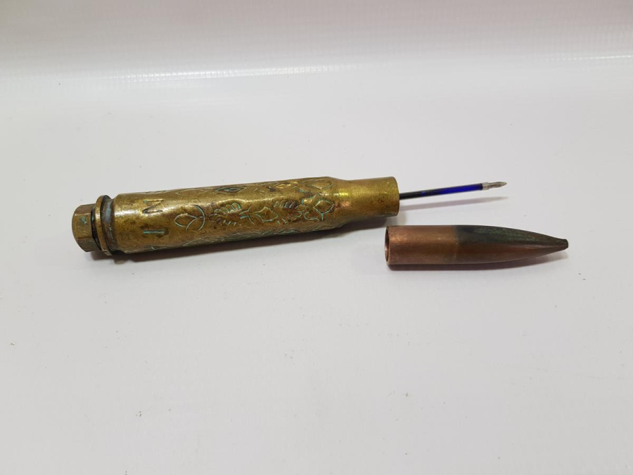 SARAYBOSNA KATLİAMINDA ŞEHİT EDİLEN İNSANLARIN VÜCUDUNDAN ÇIKARILAN MERMİLERDEN YAPILMIŞ ÇOK NADİR KALEM