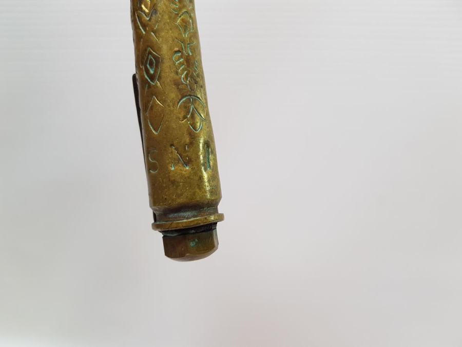 SARAYBOSNA KATLİAMINDA ŞEHİT EDİLEN İNSANLARIN VÜCUDUNDAN ÇIKARILAN MERMİLERDEN YAPILMIŞ ÇOK NADİR KALEM