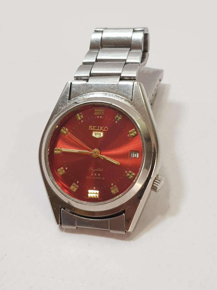 SEIKO5 TAKVİMLİ ERKEK KOL SAATİ