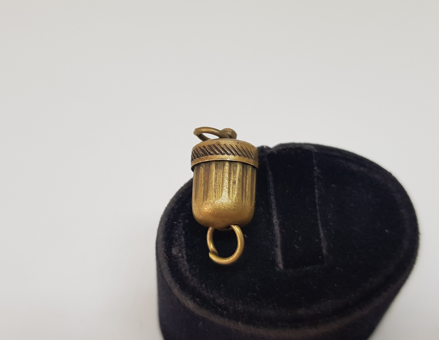 BEKTAŞİ SİKKESİ FORMUNDA YAPILMIŞ OSMANLI DÖNEMİ ÇOK NADİR İĞNELİ KOLYE