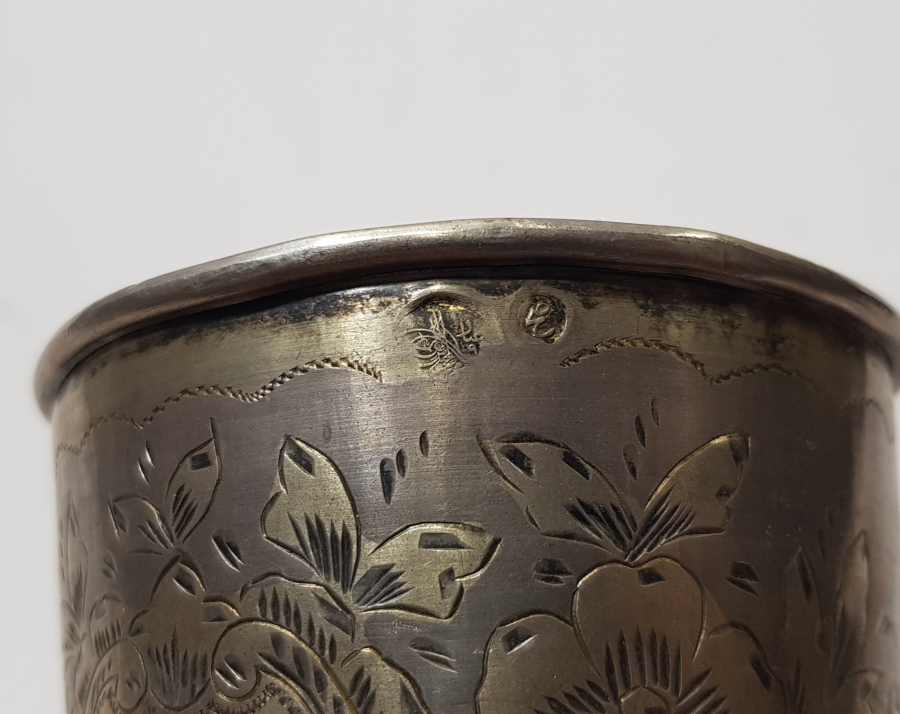 ABDÜLHAMİD HAN TUĞRALI SAH DAMGALI VE ÇEŞNİLİ KALEM İŞÇİLİKLİ OSMANLI DÖNEMİ SU BARDAĞI