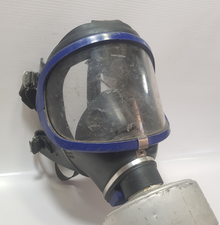 ALMAN YAPIMI ANTİKA GAZ MASKESİ