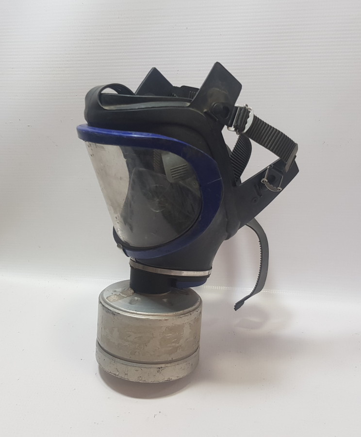ALMAN YAPIMI ANTİKA GAZ MASKESİ