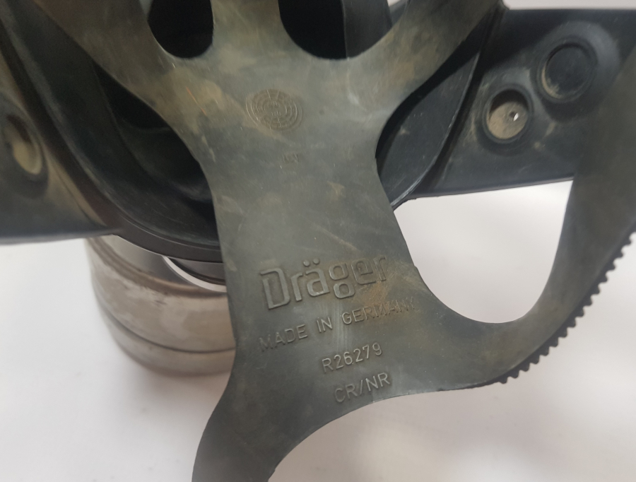 ALMAN YAPIMI ANTİKA GAZ MASKESİ