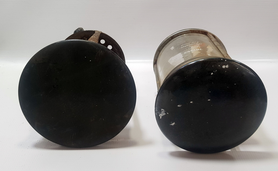 İKİ ADET ANTİKA LÖKÜS KAFASI