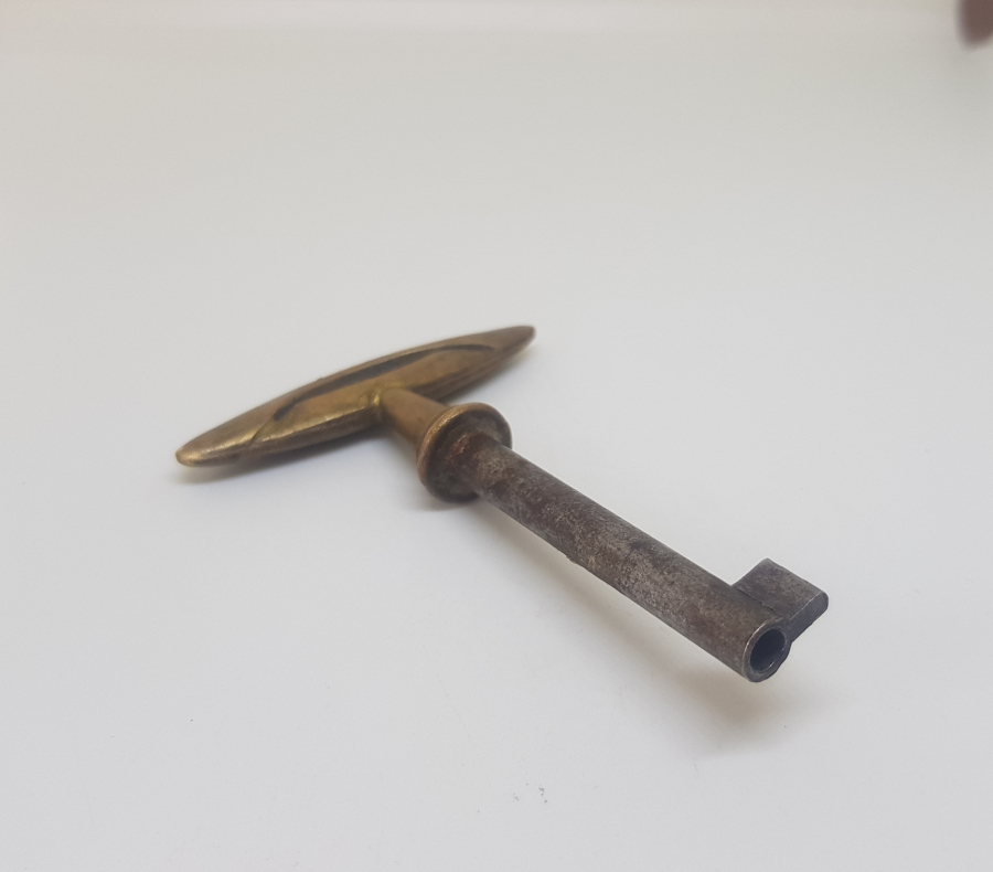 NADİR FORMDA OSMANLI DÖNEMİ ANAHTAR