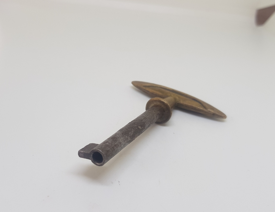 NADİR FORMDA OSMANLI DÖNEMİ ANAHTAR